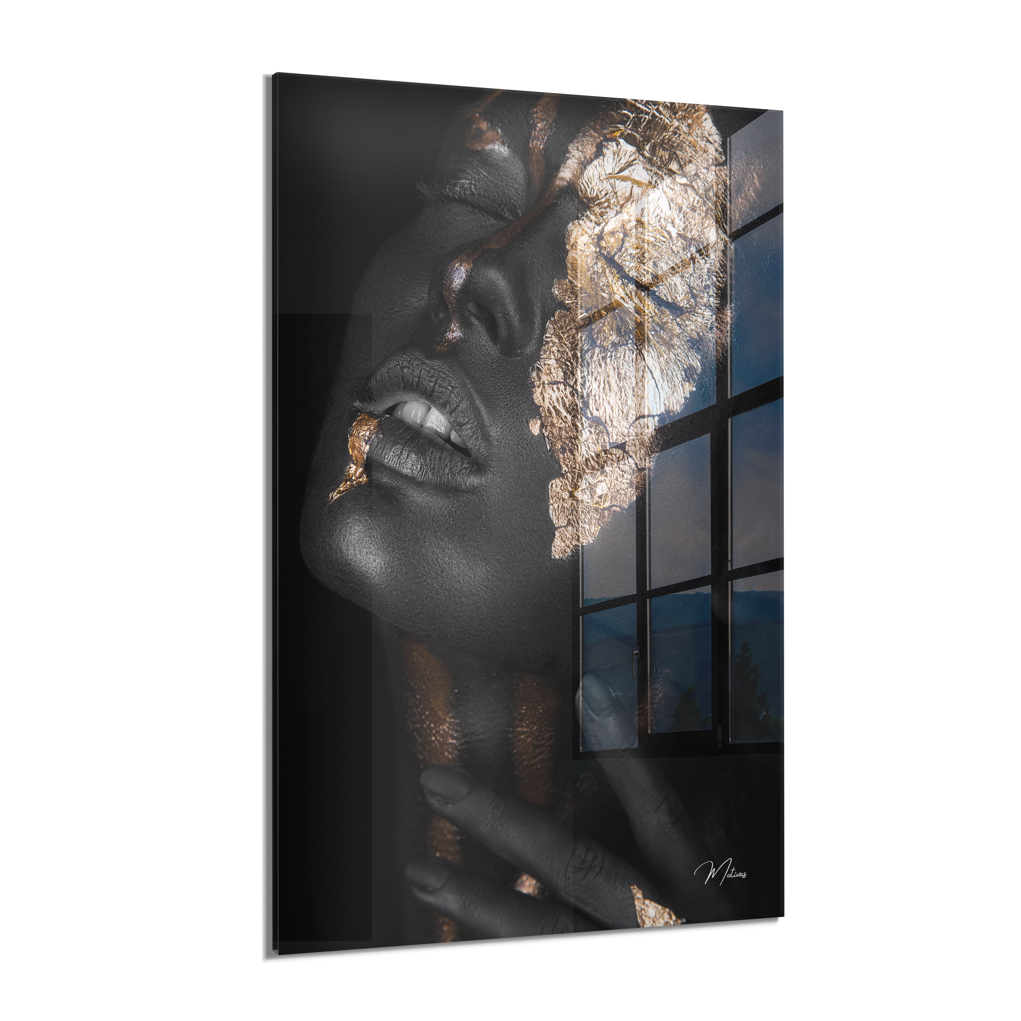 Black and Gold “Ethereal Glow”